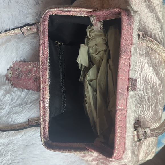 Pink faux fur Raviani satchel purse - Picture 3 of 8